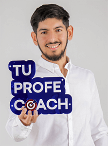 Nicolas Maguicha sonriendo y sosteniendo el logo de Tu Profe Coach
